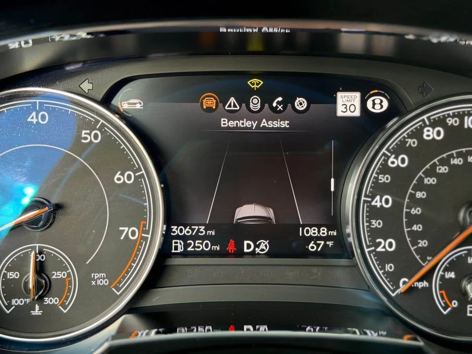 2019 Bentley Bentayga - Image 14 of 20