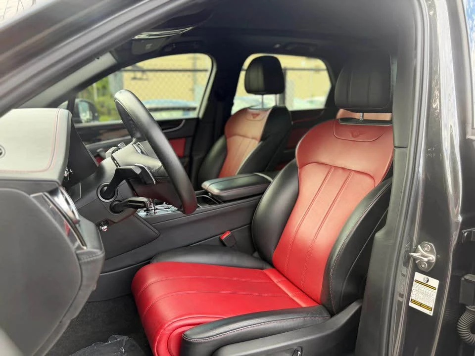 2019 Bentley Bentayga - Image 8 of 20