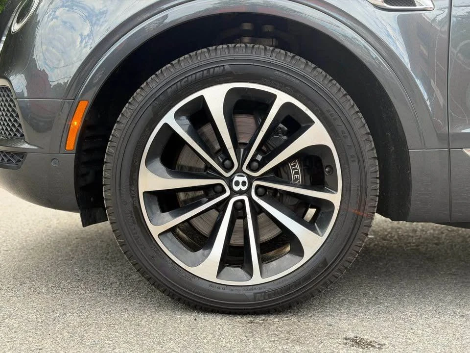 2019 Bentley Bentayga - Image 4 of 20