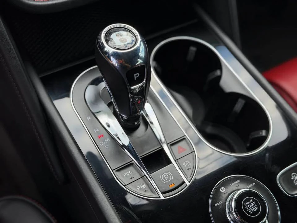 2019 Bentley Bentayga - Image 19 of 20