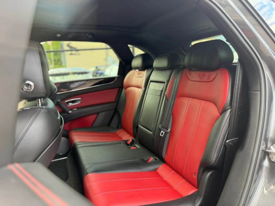 2019 Bentley Bentayga - Image 11 of 20