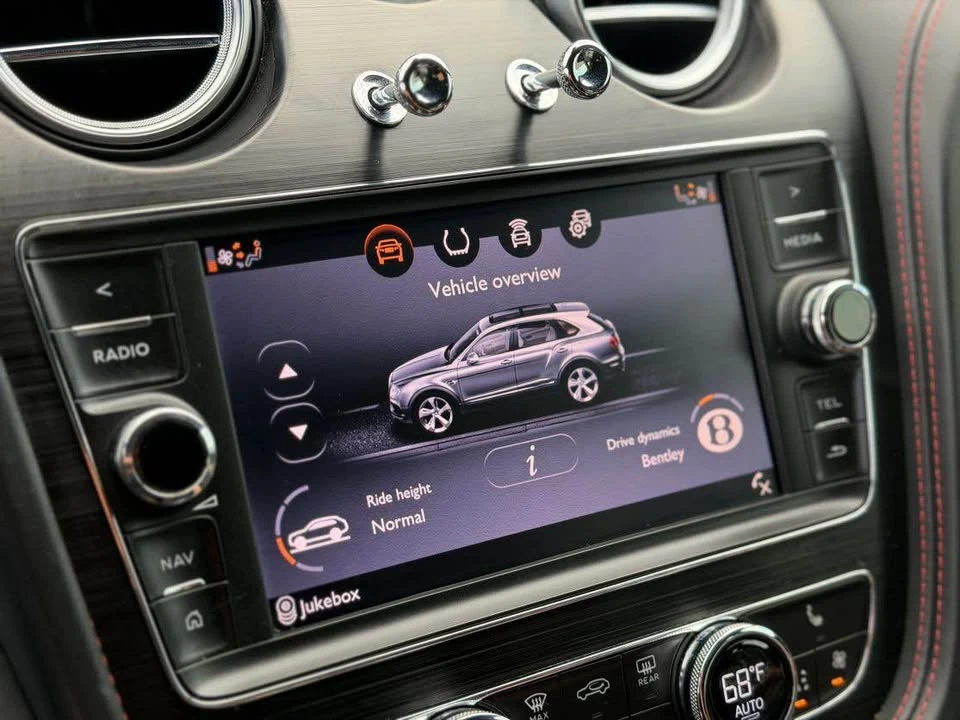 2019 Bentley Bentayga - Image 16 of 20