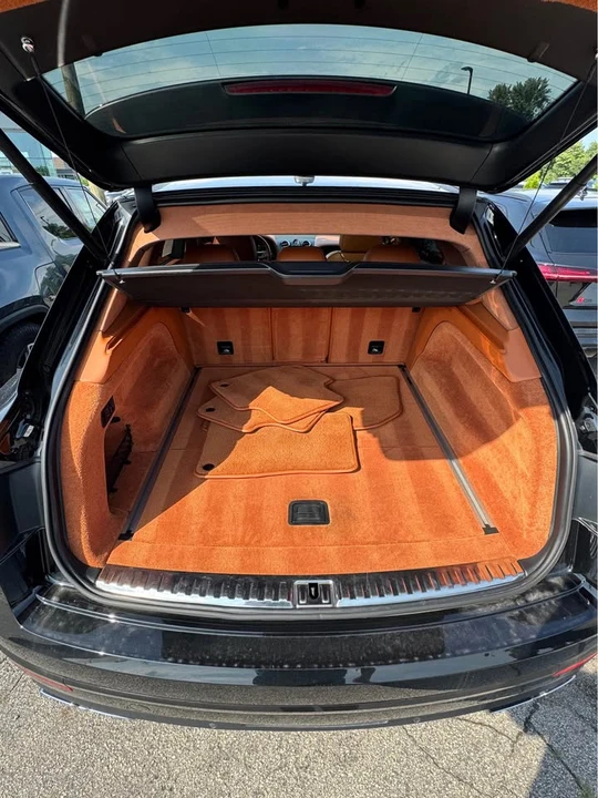 2019 Bentley Bentayga - Image 5 of 9