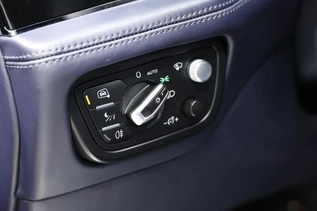 2019 Bentley Bentayga - Image 24 of 31
