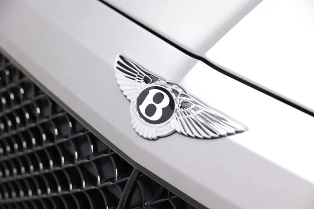 2019 Bentley Bentayga - Image 7 of 21
