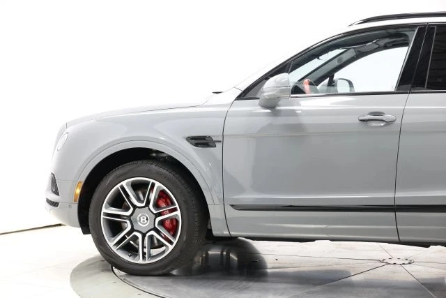 2019 Bentley Bentayga - Image 8 of 21