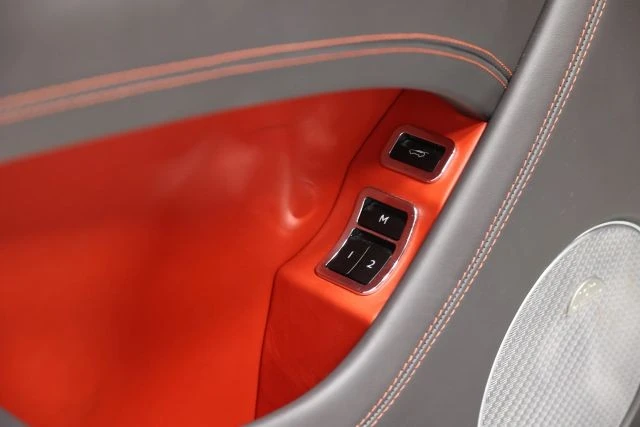 2019 Bentley Bentayga - Image 14 of 21