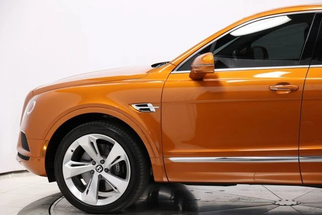 2019 Bentley Bentayga - Image 7 of 12