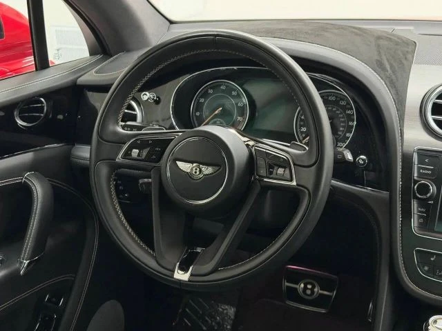 2019 Bentley Bentayga - Image 18 of 31