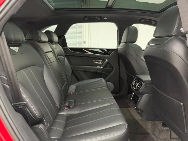 2019 Bentley - Image 16 of 31