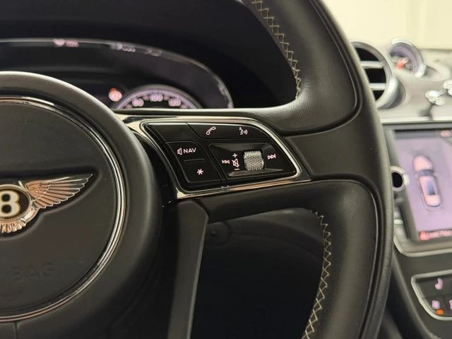 2019 Bentley - Image 19 of 31