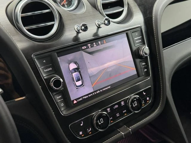 2019 Bentley - Image 25 of 31