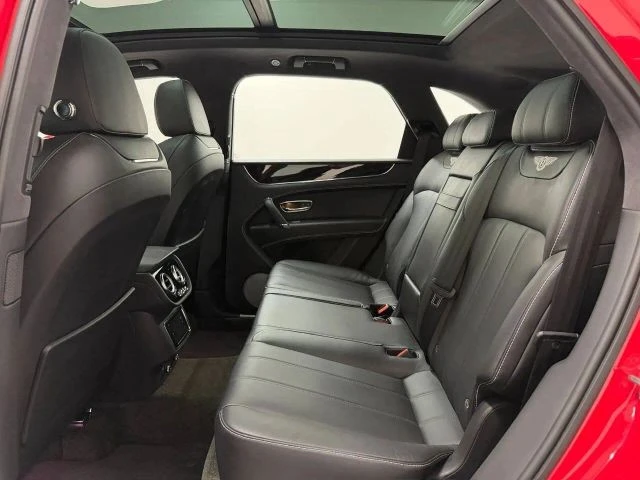 2019 Bentley Bentayga - Image 17 of 31