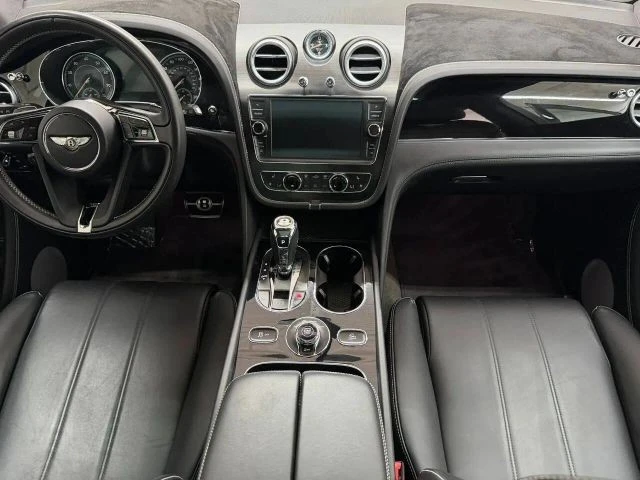 2019 Bentley Bentayga - Image 2 of 31