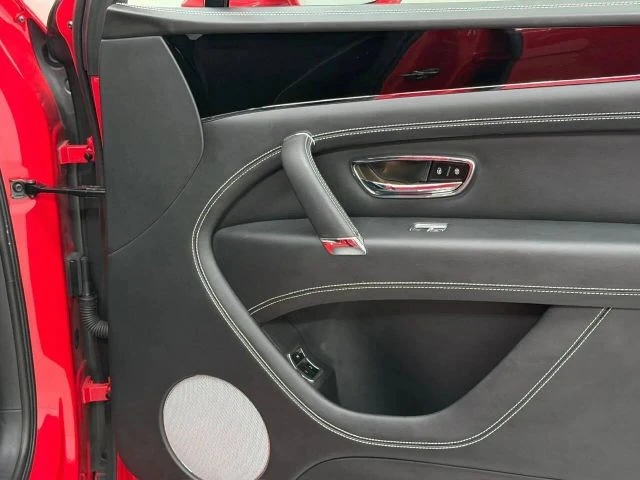 2019 Bentley Bentayga - Image 28 of 31