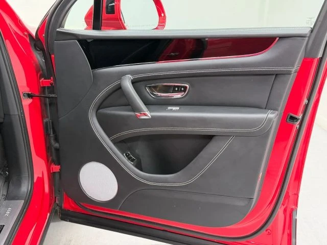 2019 Bentley - Image 27 of 31