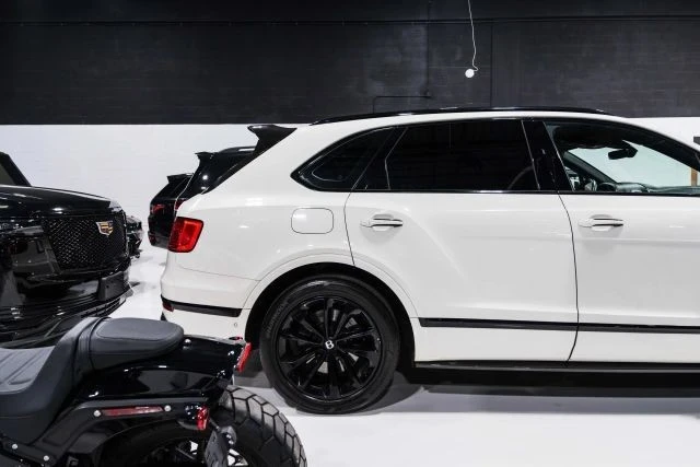2019 Bentley Bentayga - Image 12 of 21