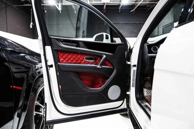 2019 Bentley Bentayga - Image 27 of 31