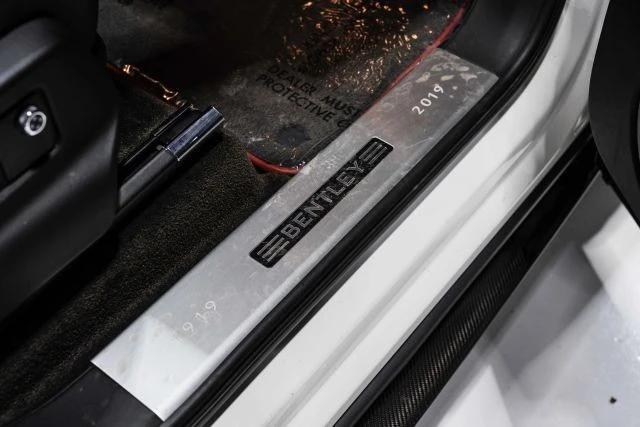 2019 Bentley Bentayga - Image 15 of 21