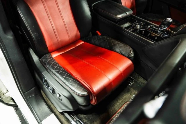 2019 Bentley Bentayga - Image 25 of 31
