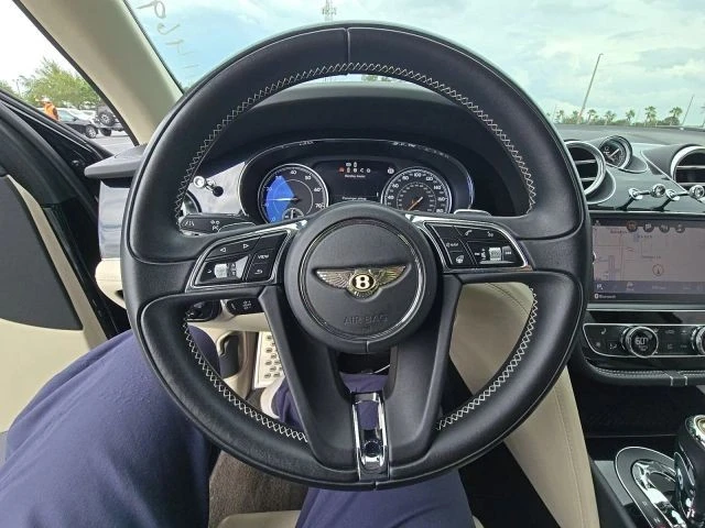 2019 Bentley Bentayga - Image 8 of 12