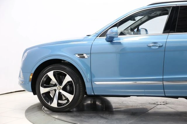 2019 Bentley Bentayga - Image 7 of 21