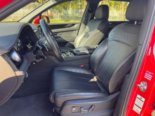 2019 Bentley Bentayga - Image 11 of 21