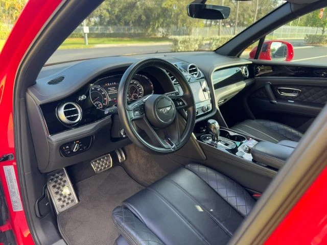 2019 Bentley Bentayga - Image 17 of 21