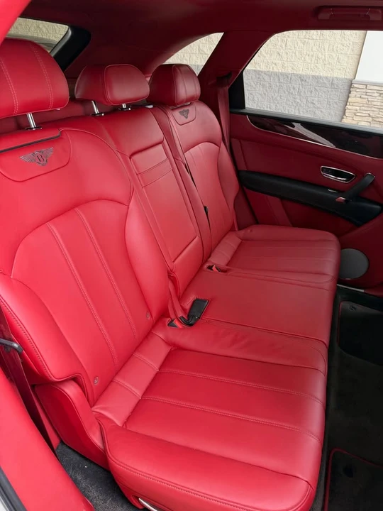 2019 Bentley Bentayga - Image 11 of 14