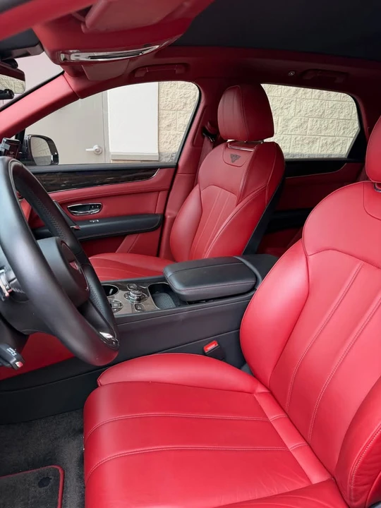 2019 Bentley Bentayga - Image 10 of 14