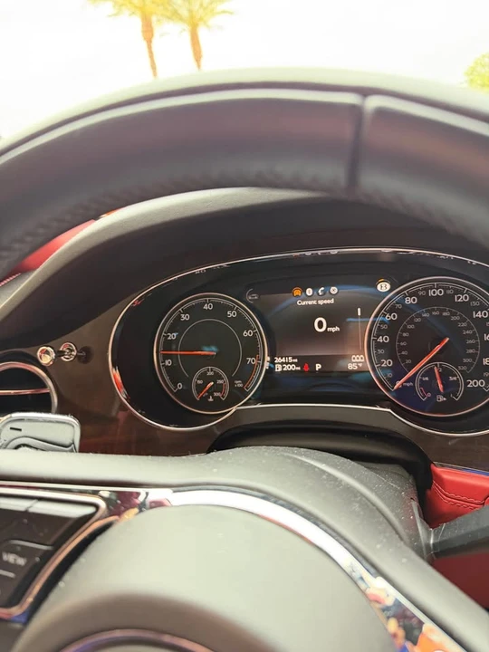 2019 Bentley Bentayga - Image 13 of 14