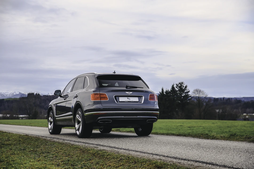 2019 Bentley Bentayga - Image 14 of 31