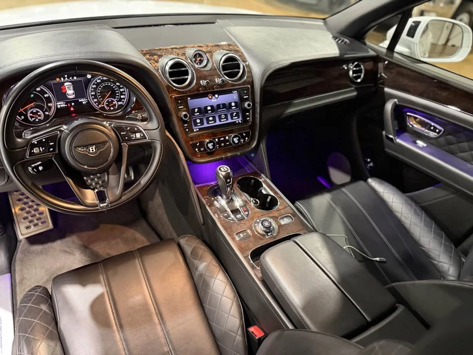 2019 Bentley Bentayga - Image 19 of 20