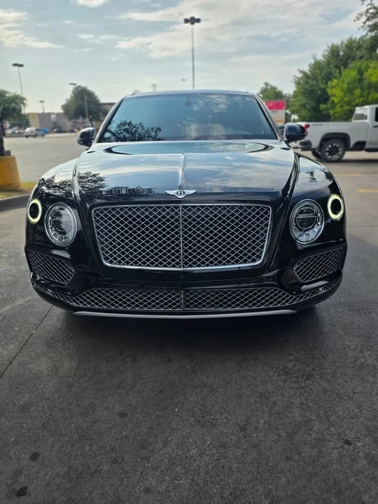 2019 Bentley Bentayga - Image 2 of 6