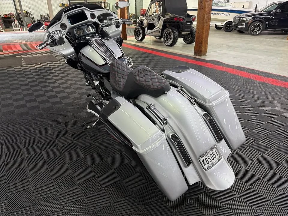 2019 Bentley - Image 4 of 10