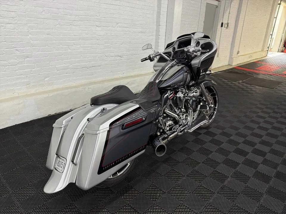 2019 Bentley - Image 3 of 10