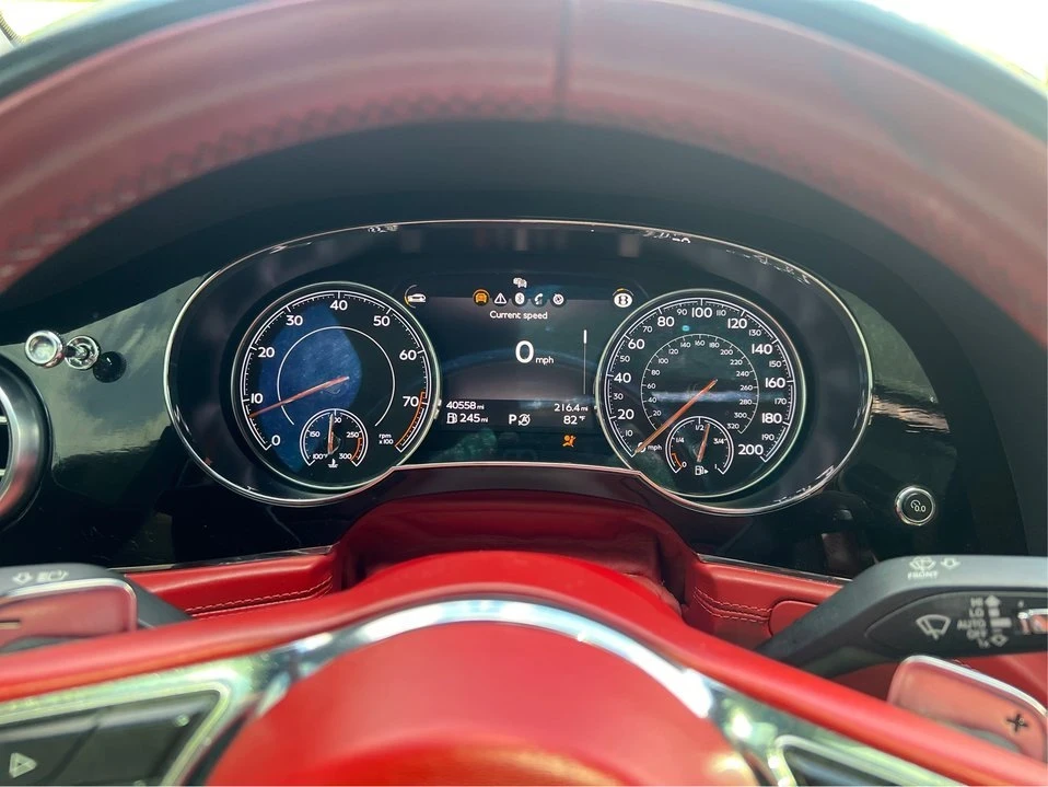 2019 Bentley Bentayga - Image 16 of 20
