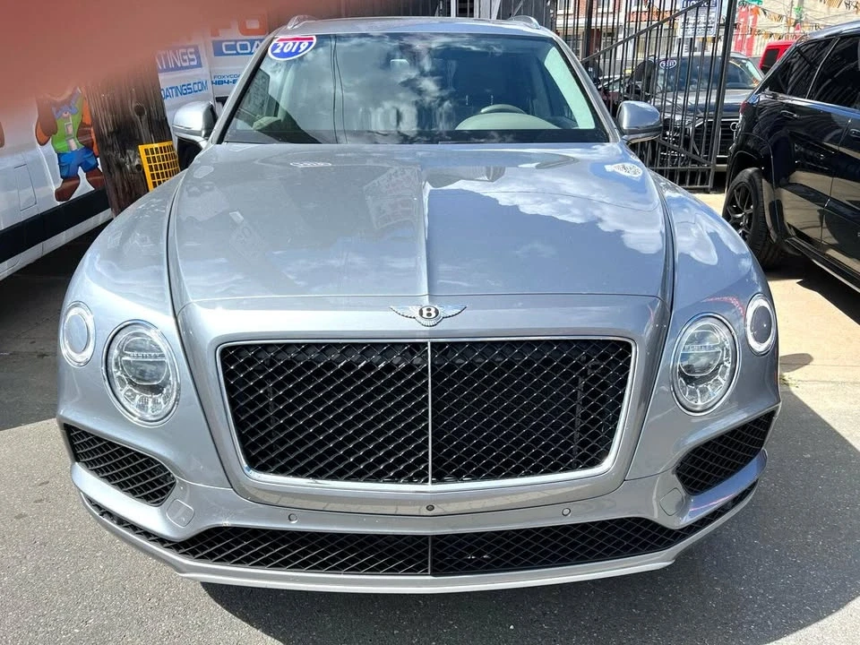 2019 Bentley Bentayga - Image 2 of 20
