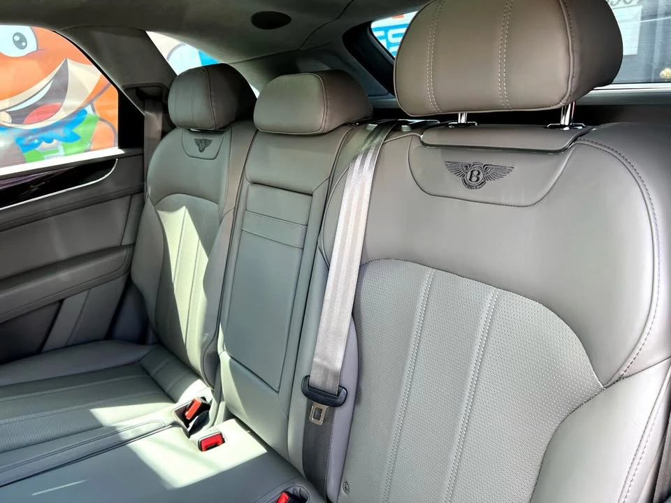 2019 Bentley Bentayga - Image 18 of 20