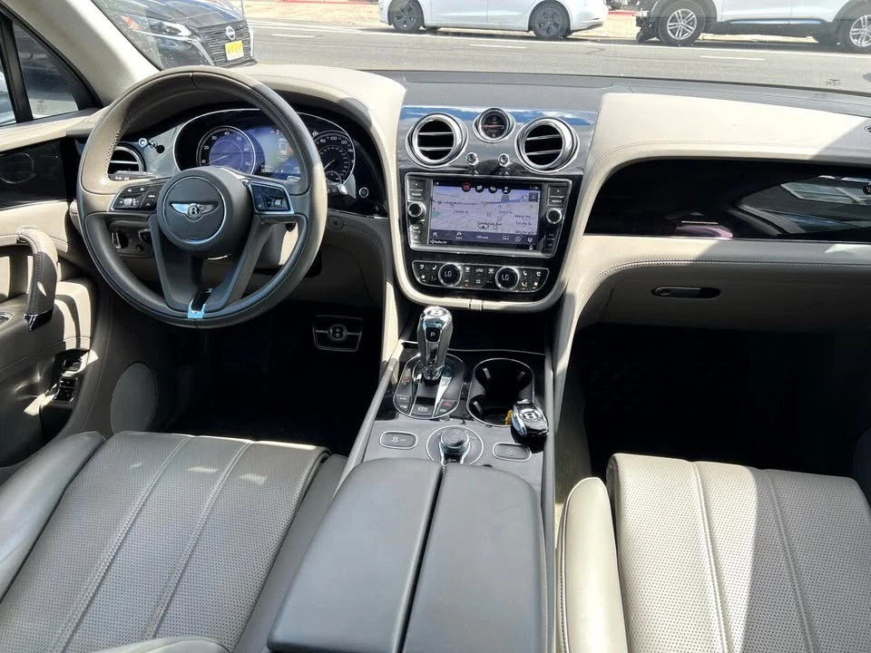 2019 Bentley Bentayga - Image 11 of 20