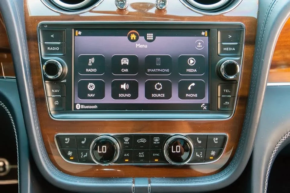 2019 Bentley Bentayga - Image 14 of 19