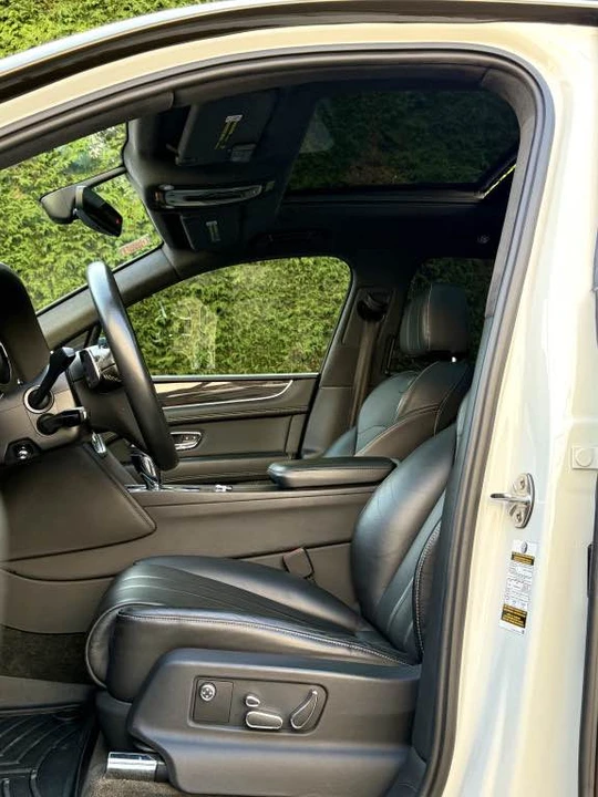 2019 Bentley Bentayga - Image 10 of 20