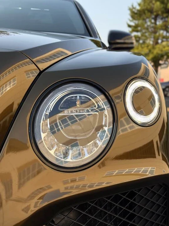 2019 Bentley Bentayga - Image 15 of 20