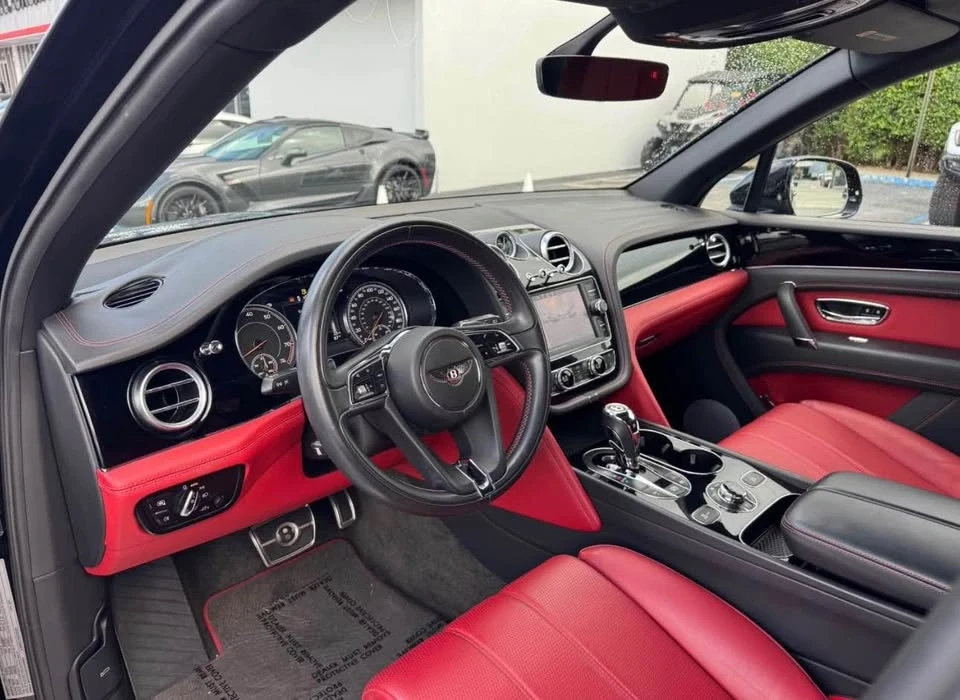 2019 Bentley Bentayga - Image 4 of 9