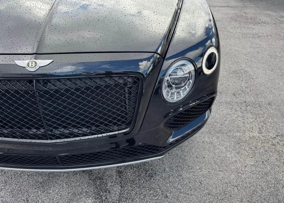 2019 Bentley Bentayga - Image 2 of 9