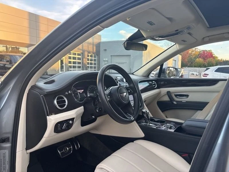 2019 Bentley Bentayga - Image 3 of 7
