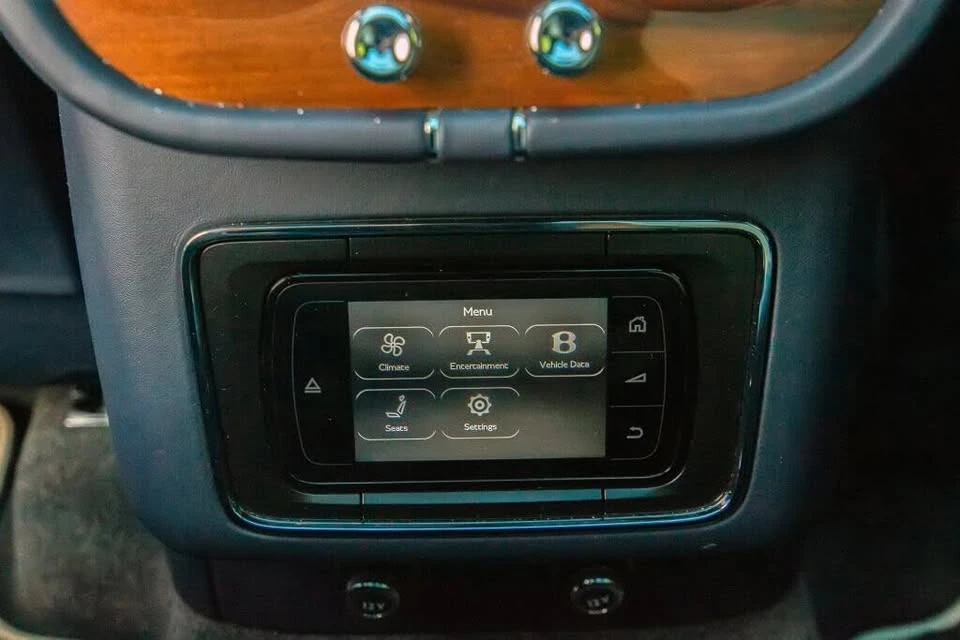 2019 Bentley Bentayga - Image 19 of 19