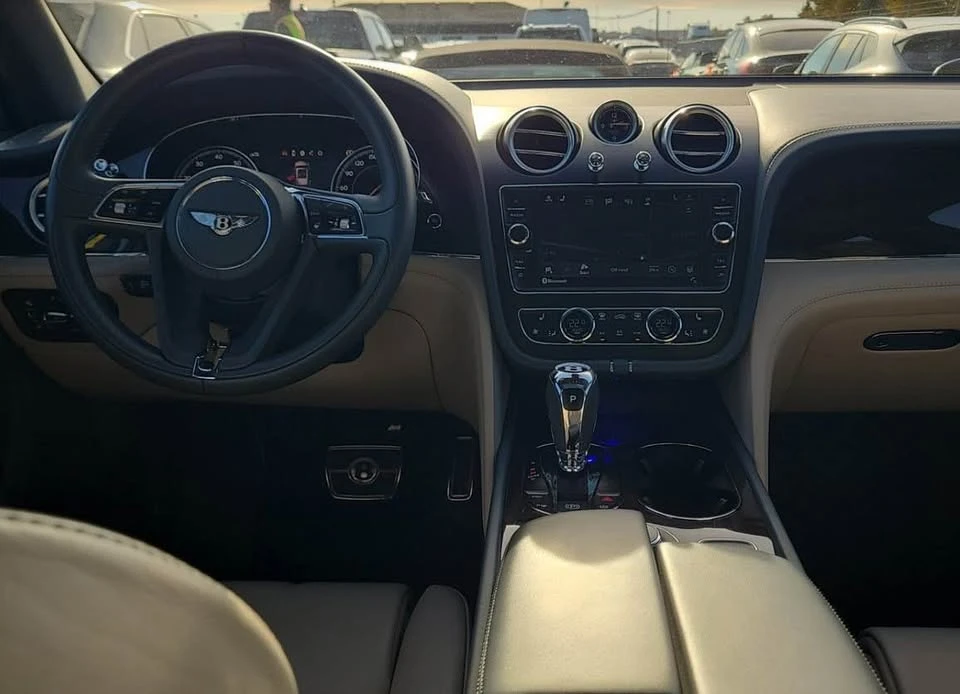 2019 Bentley Bentayga - Image 3 of 5