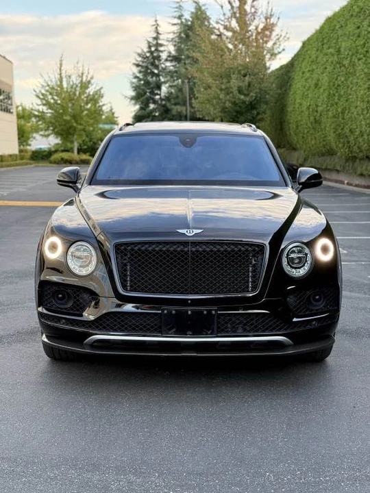 2019 Bentley Bentayga - Image 2 of 19