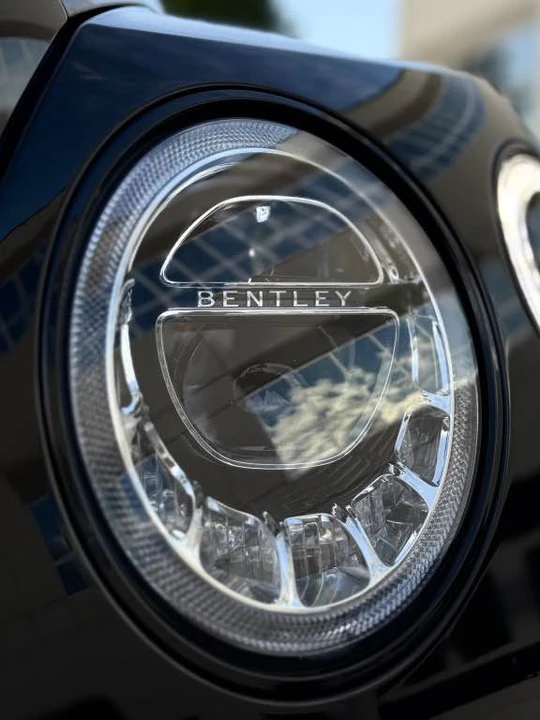 2019 Bentley Bentayga - Image 18 of 19